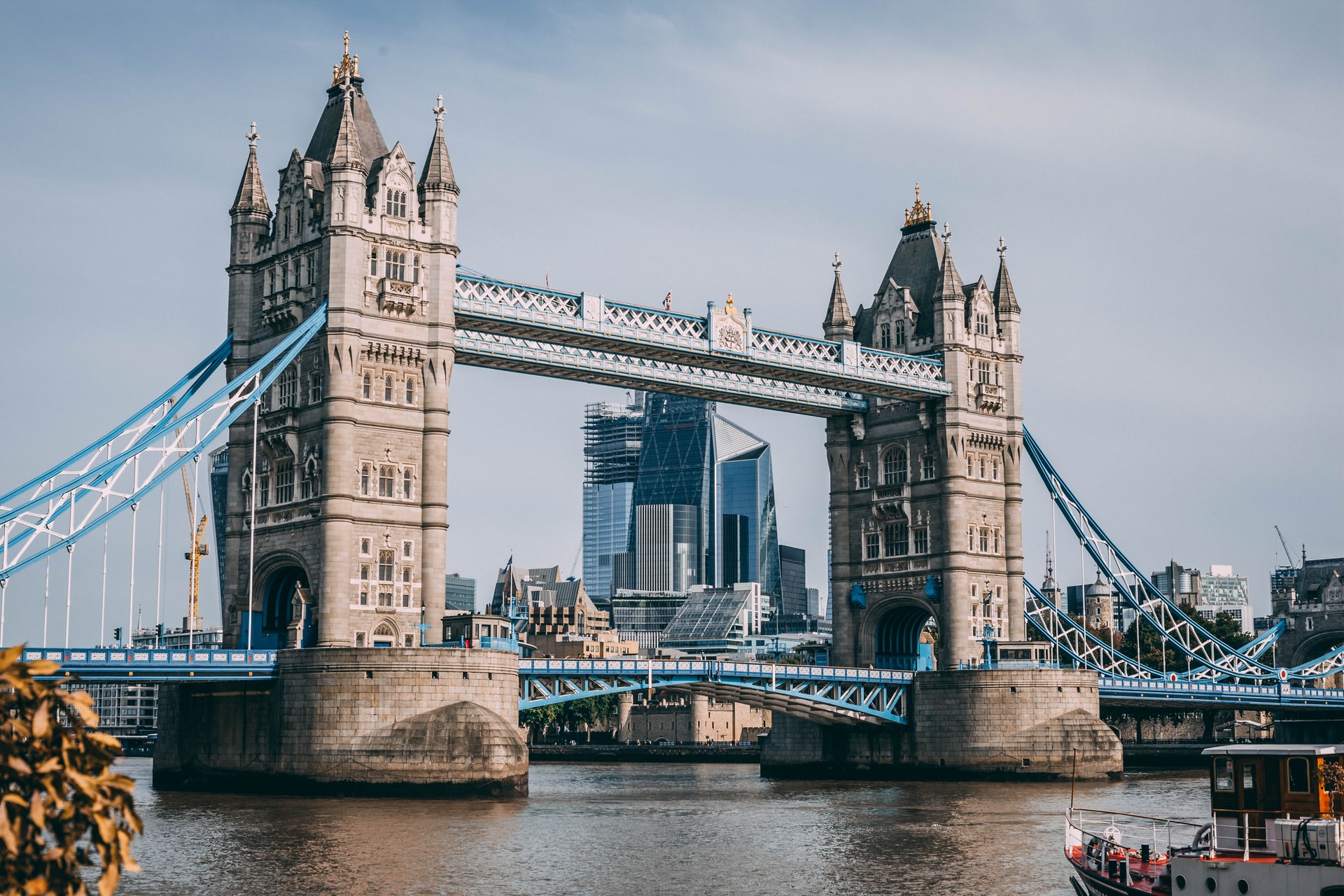 Best things to do in London UK - Josh Symons - The iconic Tower Bridge by Charles Postiaux on Unsplash